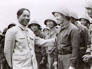 ການເຄື່ອນໄຫວຕ່າງໆ ລະນຶກ 105 ປີແຫ່ງວັນ ຄ້າຍວັນເກີດຂອງອະດິດ ເລຂາທິການໃຫຍ່ Le Duan